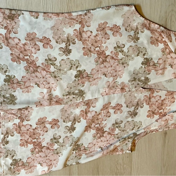 Rose & Olive Floral Deep Slit Blouse Medium Sheer Boho Style - Like New - Picture 7 of 13